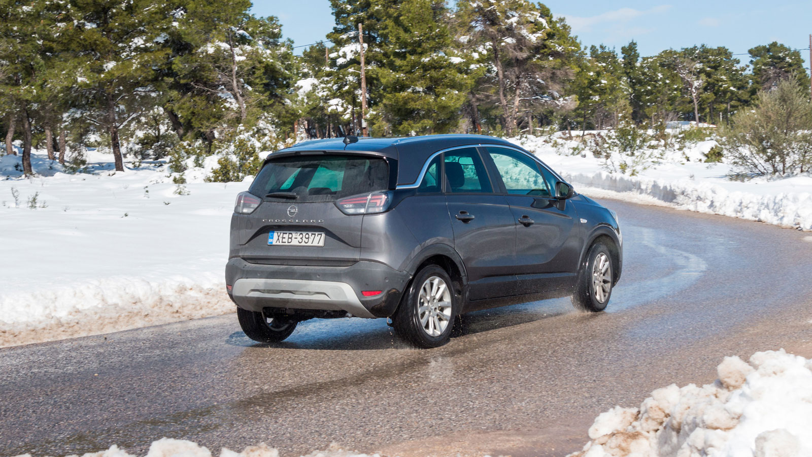 Opel Crossland: Με Opel Vizor μάσκα και πετρελαιοκινητήρα 120 ίππων