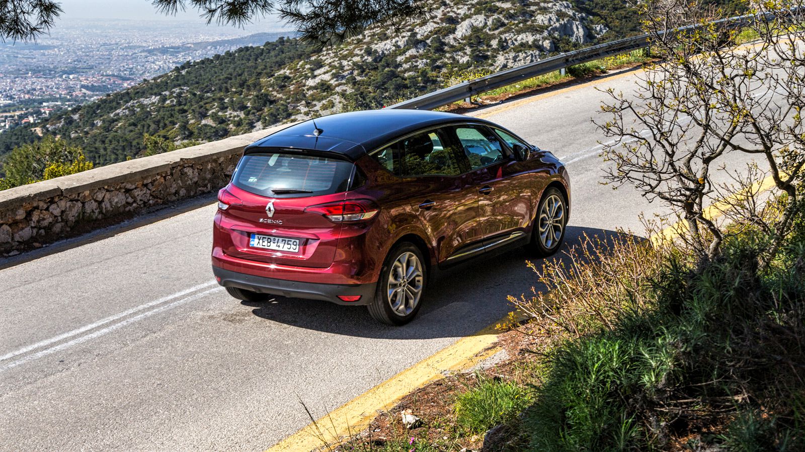 Renault Scenic: Πρακτικό σε χώρους, δυναμικό σε εμφάνιση