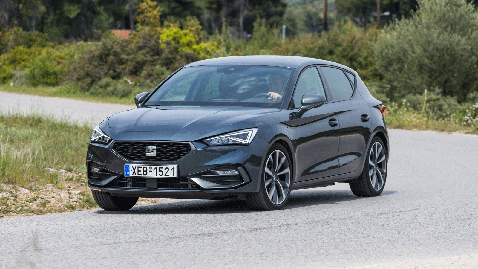 SEAT Leon Plug In: Χωρίς τέλη, με 204 ίππους και 4 λτ/100χλμ