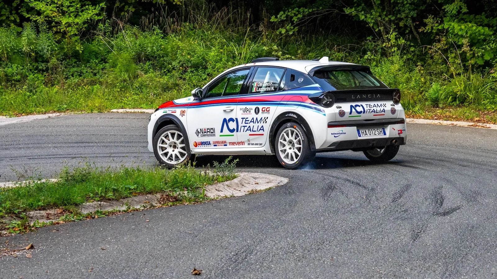 Η Lancia ξανά στο WRC: Rossel και Gryazin στο τιμόνι για το WRC2 του 2026 