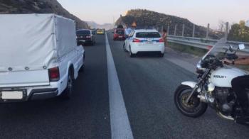 «Ντου» της αστυνομίας στους... μάγκες της ΛΕΑ, «ξηλώθηκαν» πινακίδες
