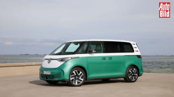 VW ID.Buzz: Κοιτάει στο μέλλον αναπολώντας το παρελθόν