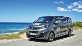 ΠΡΩΤΗ ΟΔΗΓΗΣΗ: Νέο Opel Zafira Life