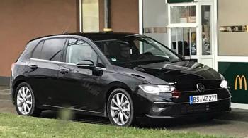 To νέο Golf σε πρόσφατη κατασκοπευτική φωτογραφία.
