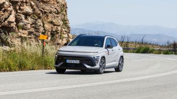 Ηyundai Kona 1.6T 7DCT 138 PS: Φουτουριστικό, ευρύχωρο και προσιτό