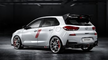 To Hyundai i30 «N Option»  περιλαμβάνει 25 διαφορετικές επιλογές εξατομίκευσης υψηλής ποιότητας.
