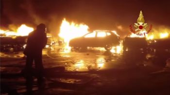 Θύματα των πυρκαγιών ολοκαίνουριες Maserati (+vid)
