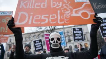 Τι ξέρουν οι Γερμανοί και αγοράζουν ακόμα diesel? 