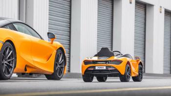 Το πρώτο τους αυτοκίνητο: McLaren 720S Ride-On (+video)