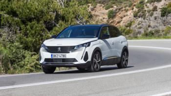 Δοκιμάζουμε το Peugeot 3008 Hybrid4 των 300 ίππων