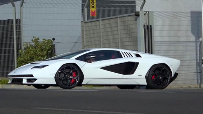   Lamborgini Countach  
