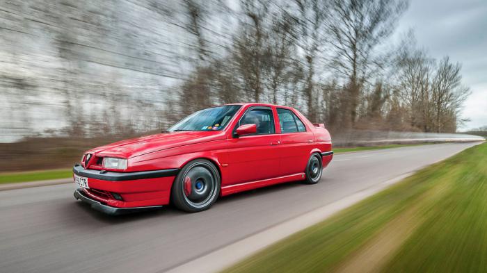 Alfa Romeo 155:     ...