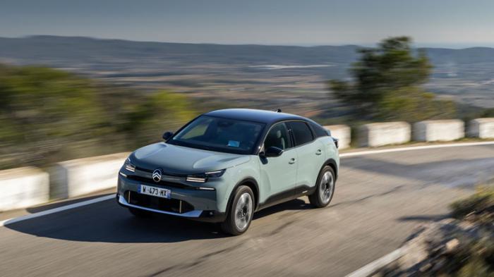 Νέα Citroen C4 και C4 X: Τα οδηγούμε στην Ισπανία Νέα Citroen C4 και C4 X: Τα οδηγούμε στην Ισπανία