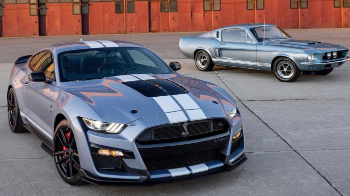  Ford Mustang  2023:     