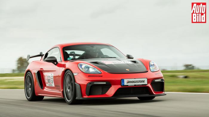  Porsche Cayman GT4 RS:  !