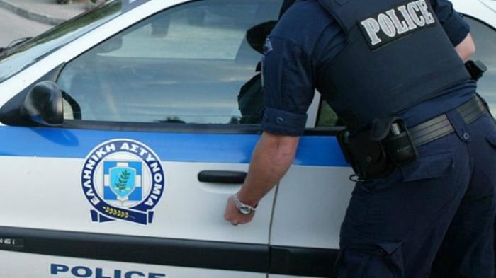 Παρακαλείται όποιος γνωρίζει οτιδήποτε να επικοινωνήσει με την Υποδιεύθυνση Τροχαίας Αθηνών.