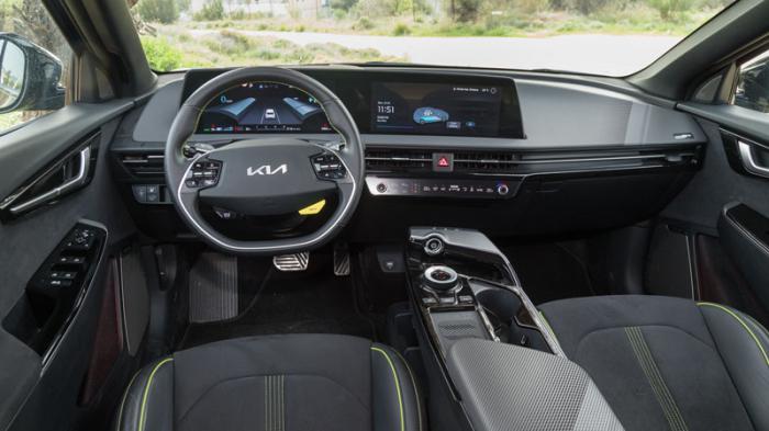 Kia EV6 GT: Πόσο καλό είναι σε εξοπλισμό άνεσης και ασφαλείας; Kia EV6 GT: Πόσο καλό είναι σε εξοπλισμό άνεσης και ασφαλείας;