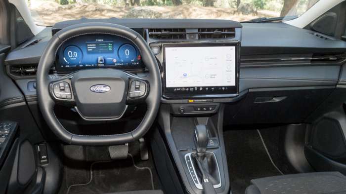 Ford Puma Titanium. Πόσο καλό είναι σε εξοπλισμό άνεσης και ασφαλείας; Ford Puma Titanium. Πόσο καλό είναι σε εξοπλισμό άνεσης και ασφαλείας;