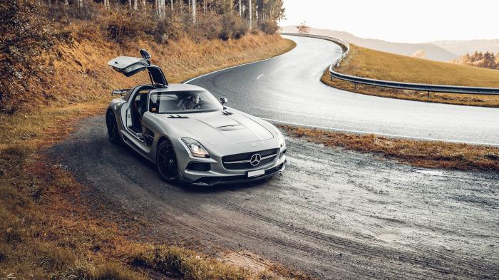         Instagram  Mercedes.