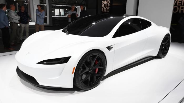 Tesla Roadster: Το ηλεκτρικό supercar των 1.000 χιλιομέτρων αποκαλύπτεται επιτέλους τον Απρίλιο