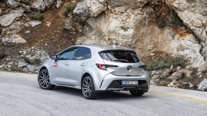 Toyota Corolla Hybrid 140 PS: Τι βαθμό παίρνει σε κατανάλωση, χώρους, επιδόσεις και εγγυήσεις; Toyota Corolla Hybrid 140 PS: Τι βαθμό παίρνει σε κατανάλωση, χώρους, επιδόσεις και εγγυήσεις;