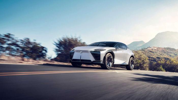 Plug-In  Lexus:    