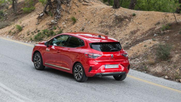 Το Renault Clio LPG είναι άνετο και στιβαρό στο δρόμο Το Renault Clio LPG είναι άνετο και στιβαρό στο δρόμο