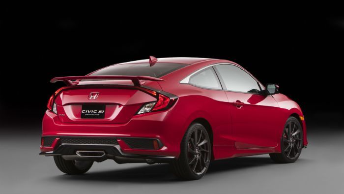 Ακριβώς κάτω από το Type R, θα τοποθετήσει του χρόνου η Honda το Civic Si, εξοπλίζοντάς το με 1.500άρη turbo κινητήρα, διαφορικό περιορισμένης ολίσθησης και άλλα «καλούδια». Σήμερα η Honda μας αποκαλύ
