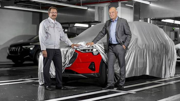       SUV  Audi, E-Tron             .