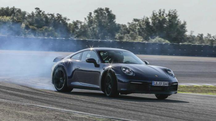      Porsche 911.