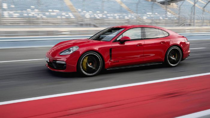     Porsche,           Panamera GTS.
