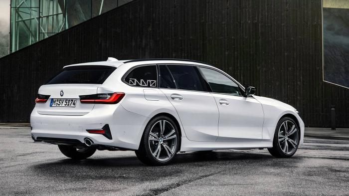   BMW  3        ,     wagon  .