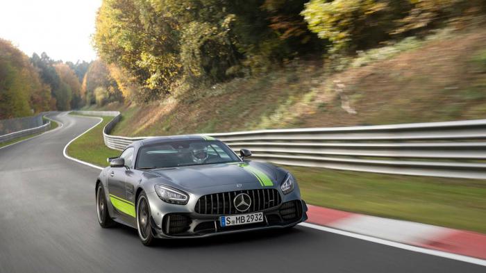     Mercedes-AMG GT        ,      Mercedes-AMG GT R Pro.