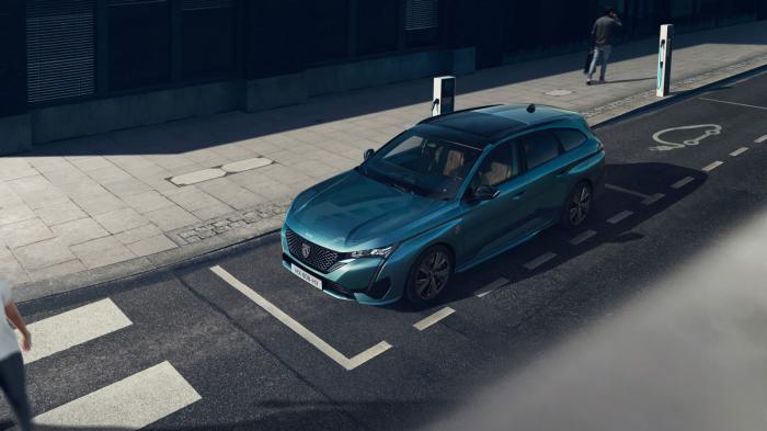 :     station wagon Peugeot 308