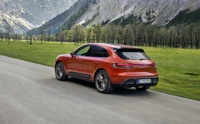 Οι παραδόσεις της ανανεωμένης Porsche Macan θα ξεκινήσουν στην Ευρώπη από τον ερχόμενο Οκτώβριο. Οι παραδόσεις της ανανεωμένης Porsche Macan θα ξεκινήσουν στην Ευρώπη από τον ερχόμενο Οκτώβριο.