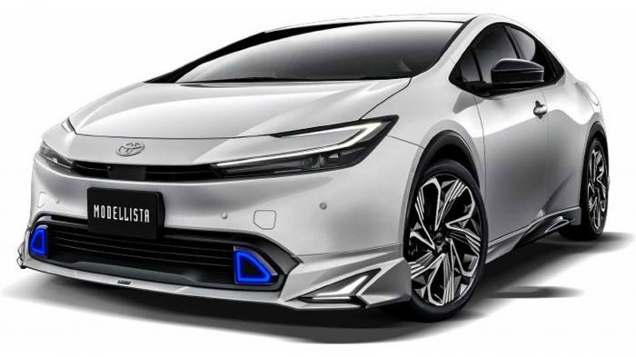  Modellista      Toyota Prius 