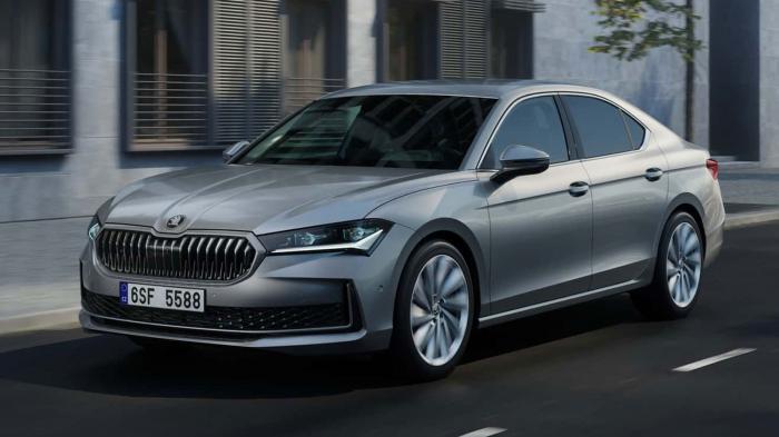 Το νέο Skoda Superb ήρθε με βενζίνη, diesel και PHEV 