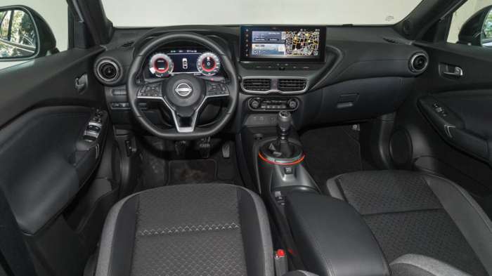 Jeep Avenger VS Nissan Juke. Ποιο ξεχωρίζει σε εξοπλισμό ασφάλειας και άνεσης; Jeep Avenger VS Nissan Juke. Ποιο ξεχωρίζει σε εξοπλισμό ασφάλειας και άνεσης;