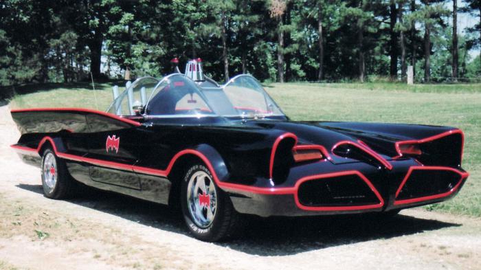 Ο General Lee, το Batmobile και η παρέα τους Ο General Lee, το Batmobile και η παρέα τους