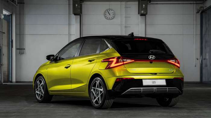 Hyundai i20 VS Suzuki Swift Βαθμολογίες. Ποιο είναι καλύτερο σε κατανάλωση, χώρους, επιδόσεις, εγγυήσεις; Hyundai i20 VS Suzuki Swift Βαθμολογίες. Ποιο είναι καλύτερο σε κατανάλωση, χώρους, επιδόσεις, εγγυήσεις;