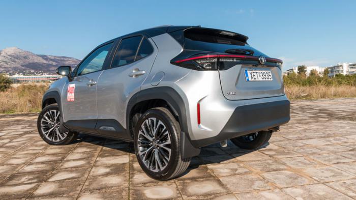 Toyota Yaris Cross. Τι βαθμό παίρνει σε κατανάλωση, χώρους, επιδόσεις, εγγυήσεις. Toyota Yaris Cross. Τι βαθμό παίρνει σε κατανάλωση, χώρους, επιδόσεις, εγγυήσεις.