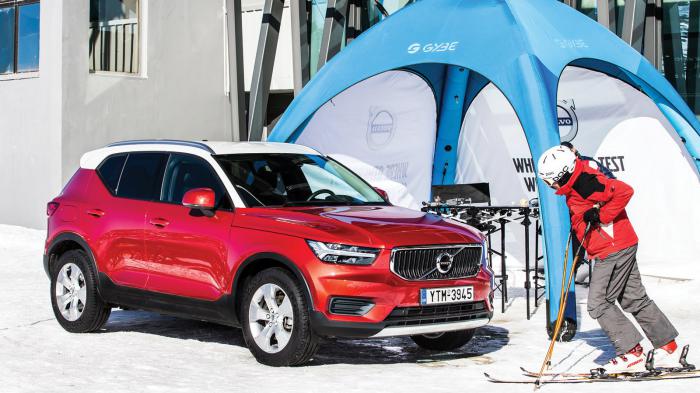 Το Compact SUV της Volvo θα βρίσκεται μέχρι την Κυριακή, 6 Ιανουαρίου, έξω από το σαλέ του χιονοδρομικού κέντρου στα Kελάρια, σε υψόμετρο 1.750 μέτρων.