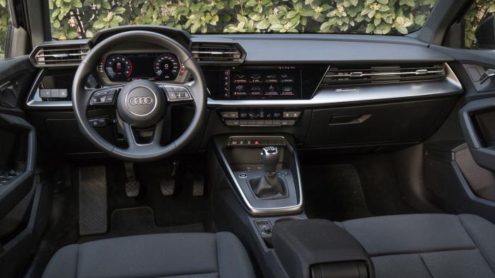 Audi A3 Sportback VS Hyundai i30: Τι περιλαμβάνεται στον εξοπλισμό άνεσης και ασφαλείας; Audi A3 Sportback VS Hyundai i30: Τι περιλαμβάνεται στον εξοπλισμό άνεσης και ασφαλείας;