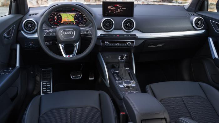 Audi Q2 VS DS 3 Crossback: Τι προσφέρουν στον τομέα εξοπλισμού άνεσης και ασφαλείας;