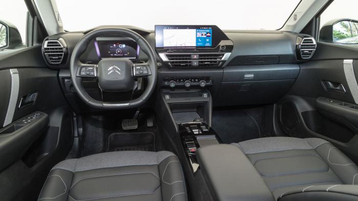 Citroen C4 X VS Cupra Formentor Automatic 150ps. Ποιο ξεχωρίζει σε εξοπλισμό ασφαλείας και άνεσης;