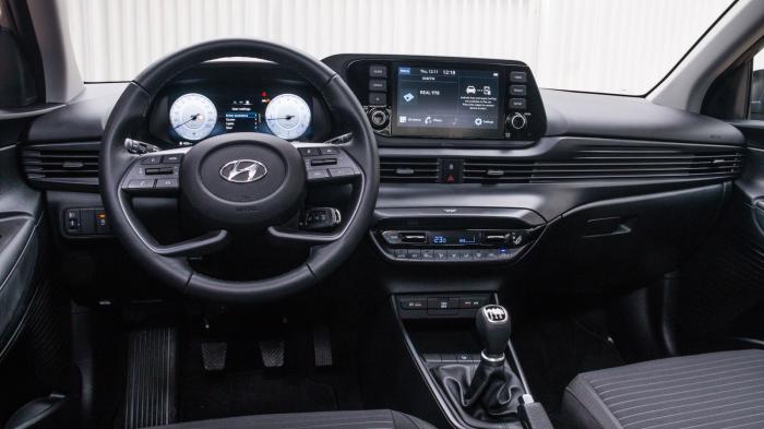 Πιο ευρύχωρο το Hyundai i20, πιο «premium» αέρα έχει το Opel Corsa Πιο ευρύχωρο το Hyundai i20, πιο «premium» αέρα έχει το Opel Corsa