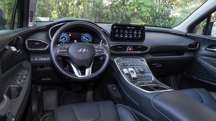 Hyundai Santa Fe VS Mazda CX-60: Τι προσφέρουν στον τομέα εξοπλισμού άνεσης και ασφαλείας; Hyundai Santa Fe VS Mazda CX-60: Τι προσφέρουν στον τομέα εξοπλισμού άνεσης και ασφαλείας;