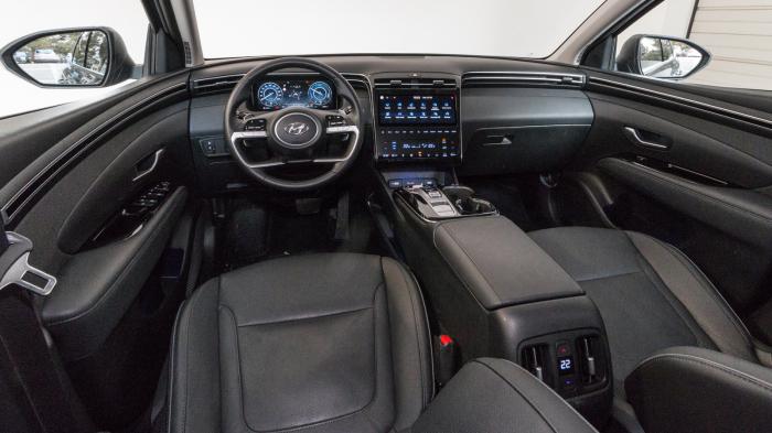 Hyundai Tucson Hybrid 4x4 230ps VS Toyota Corolla Cross Hybrid 4x4 197ps. Ποιο ξεχωρίζει σε εξοπλισμό ασφαλείας και άνεσης; Hyundai Tucson Hybrid 4x4 230ps VS Toyota Corolla Cross Hybrid 4x4 197ps. Ποιο ξεχωρίζει σε εξοπλισμό ασφαλείας και άνεσης;