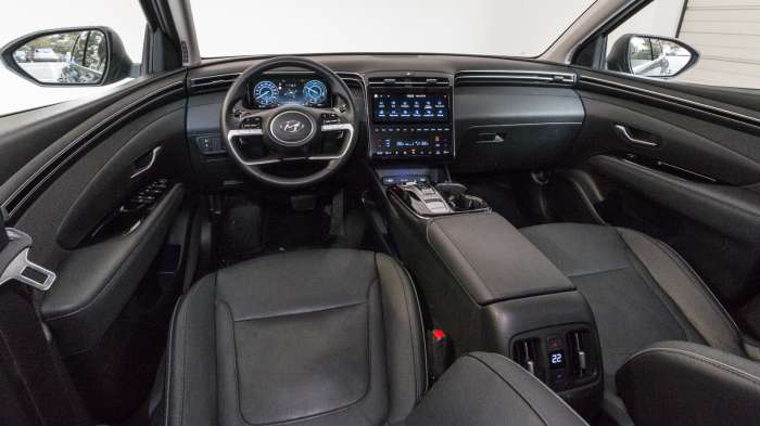 Hyundai Tuscon Hybrid 230ps VS Nissan Qashqai Hybrid. Ποιο ξεχωρίζει σε εξοπλισμό ασφαλείας και άνεσης; Hyundai Tuscon Hybrid 230ps VS Nissan Qashqai Hybrid. Ποιο ξεχωρίζει σε εξοπλισμό ασφαλείας και άνεσης;