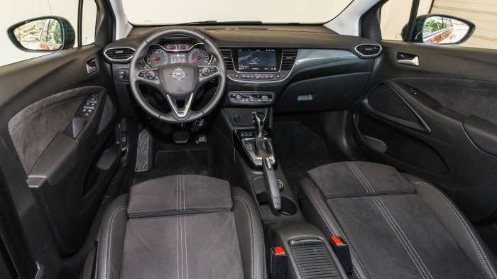 Opel Crossland VS Volkswagen T-Cross. Ποιο ξεχωρίζει σε εξοπλισμό ασφαλείας και άνεσης; Opel Crossland VS Volkswagen T-Cross. Ποιο ξεχωρίζει σε εξοπλισμό ασφαλείας και άνεσης;